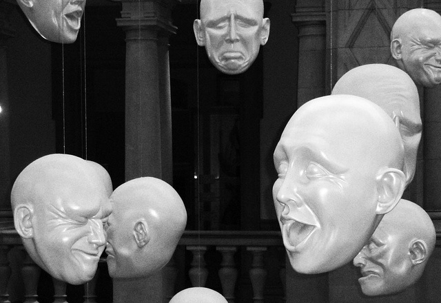 Talking Heads, Kelvingrove A© Sue www.flickr.com/photos/85752911@N00/7163679396/