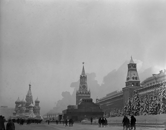 Морозный день. Москва. 1960-е годы. Фото Бориса Косарева, boriskosarev.com